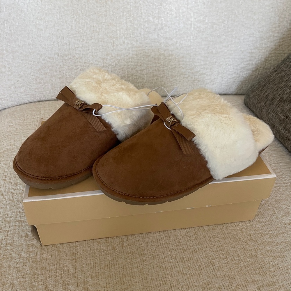 Camel/Brown Fur-Lined Michael Kors Slippers